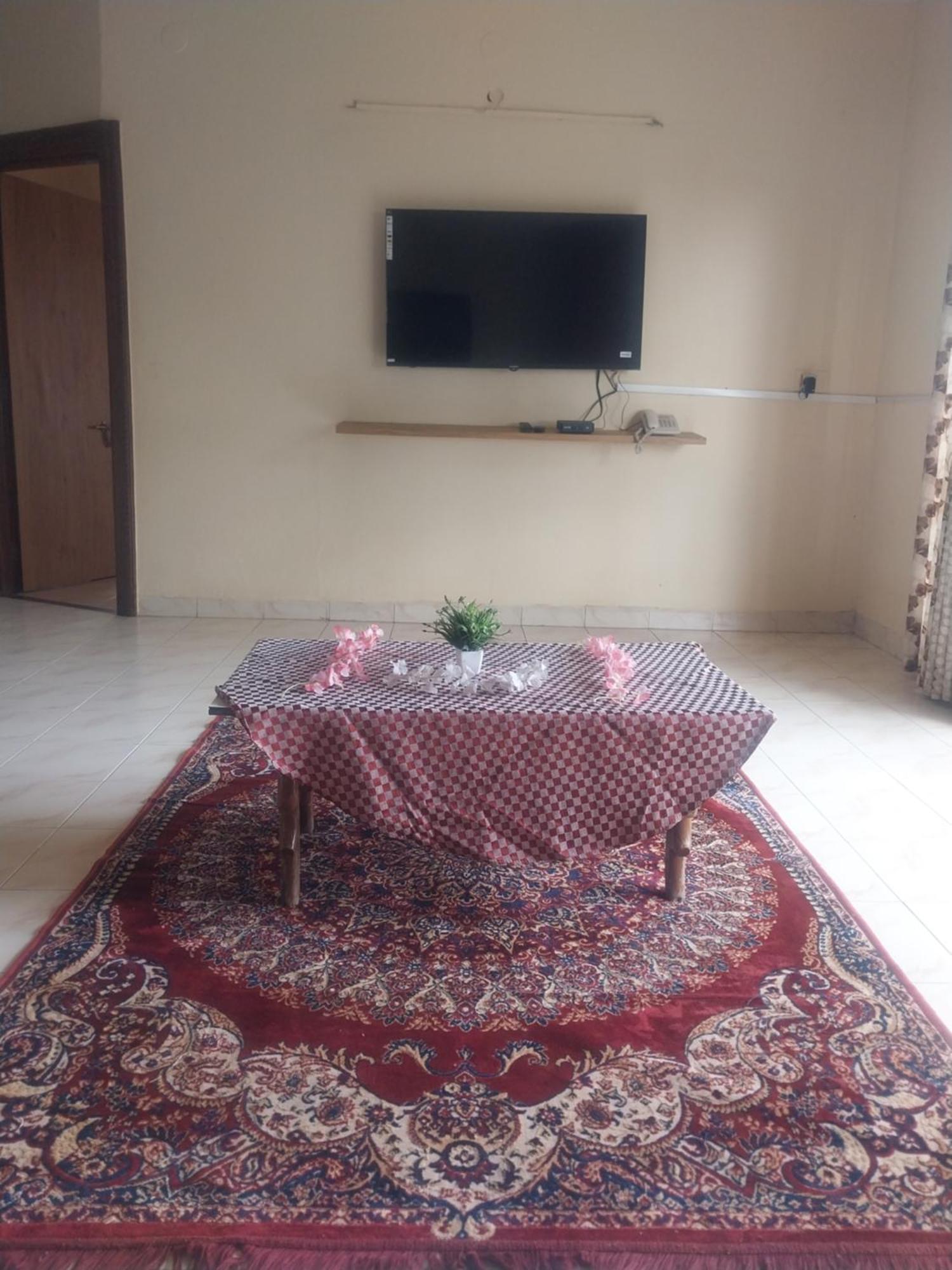 Dwarkadhish Palm Valley-Pure Veg Mahābaleshwar Chambre photo